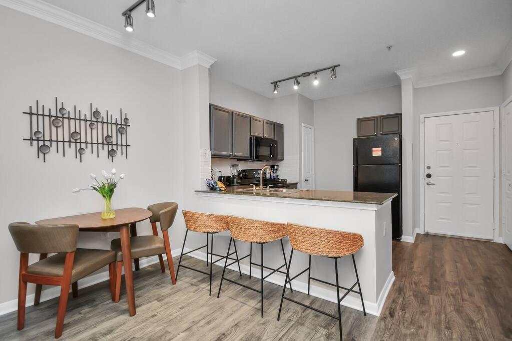 The Bohemian Escape Near Rice Village In Houston! 외부 사진